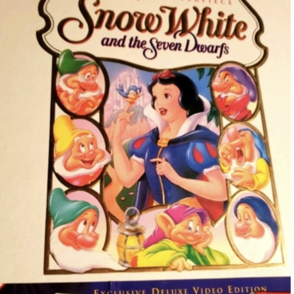 NIB Walt Disney's Snow White & the Seven Dwarfs Video Giftset w/ Rare Lithograph